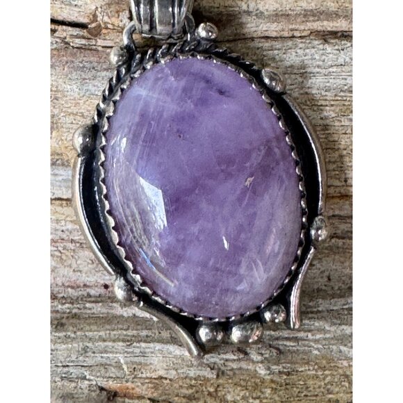 Amethyst & Sterling Silver Pendant Pearl Accent Oval Shape Vintage Style 14g - Picture 4 of 7